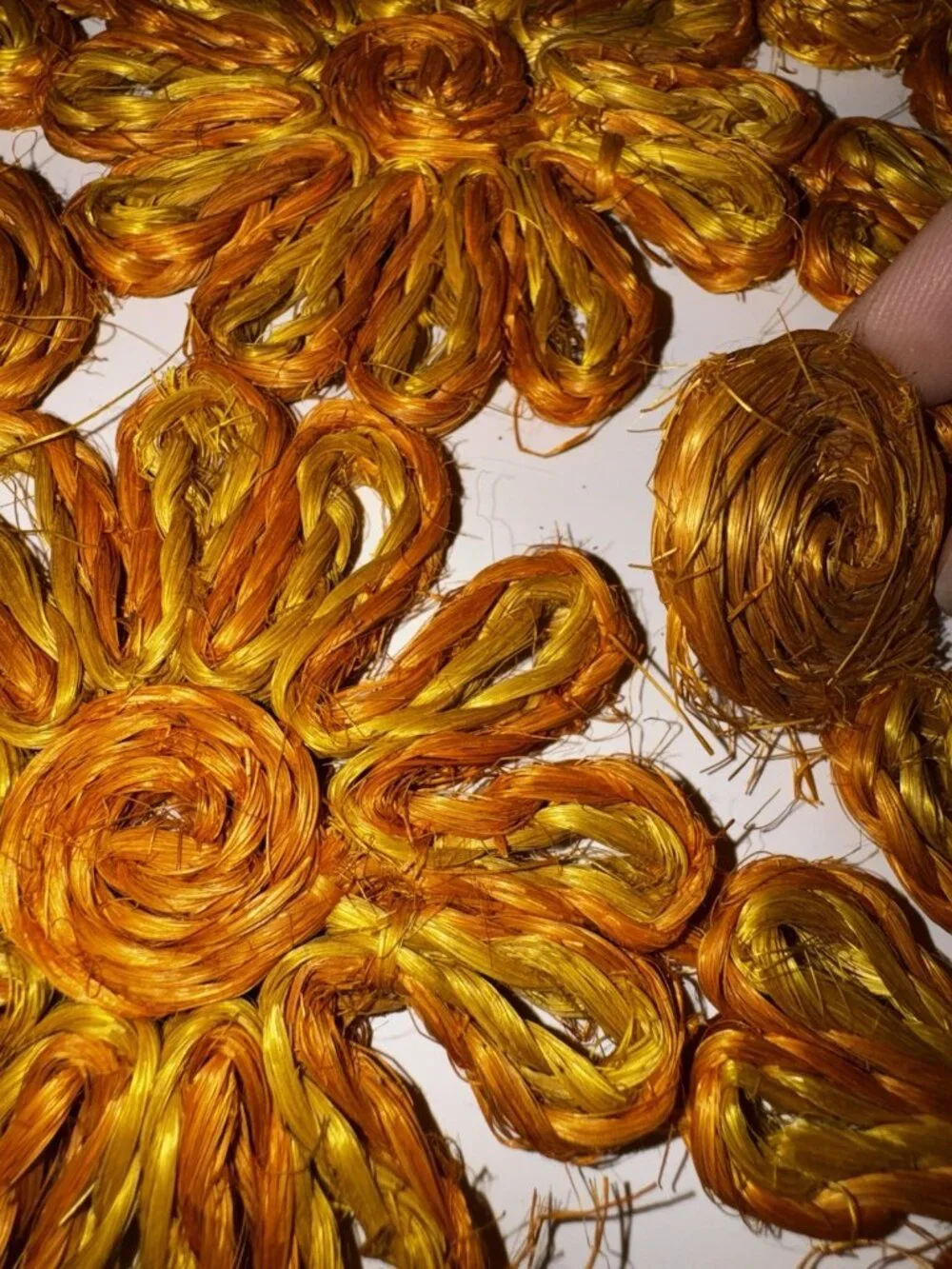 Vintage Woven Rattan Straw Flower Placemats Set 4 Yellow Daisy Retro Boho Table